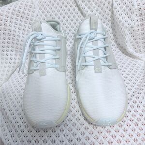 KURU White Light Blue/yellow Athletic Sneaker NEw w- side scuff from storage